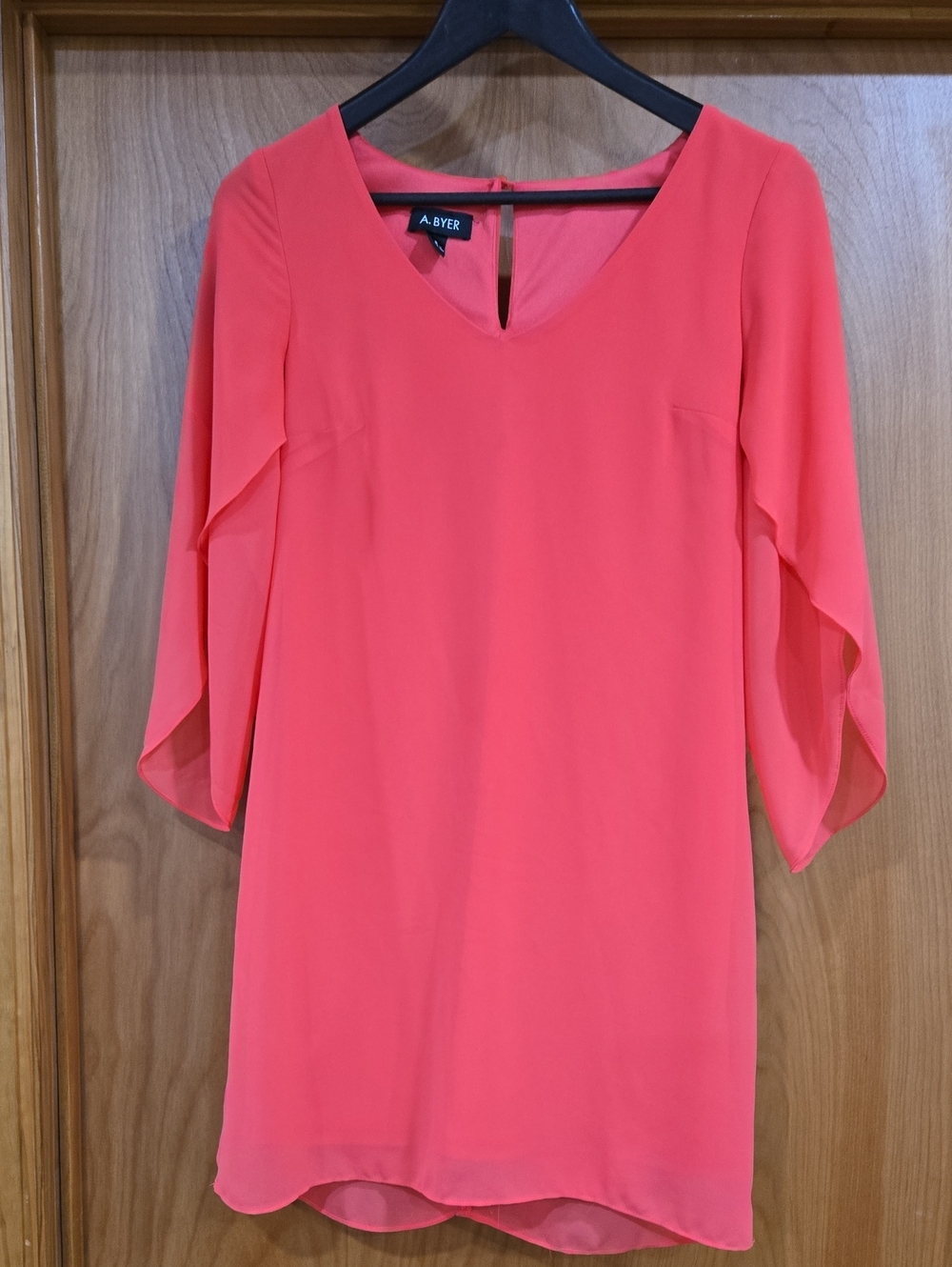 A. Byer Coral Pink V-Neck Split-Sleeve Shift Dress